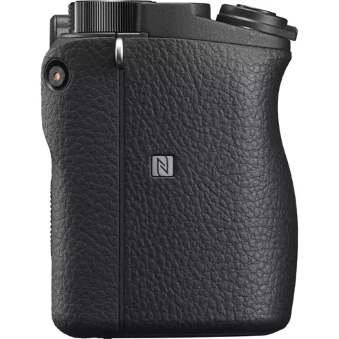 Sony Alpha 6400 with 18–135mm Lens Kit